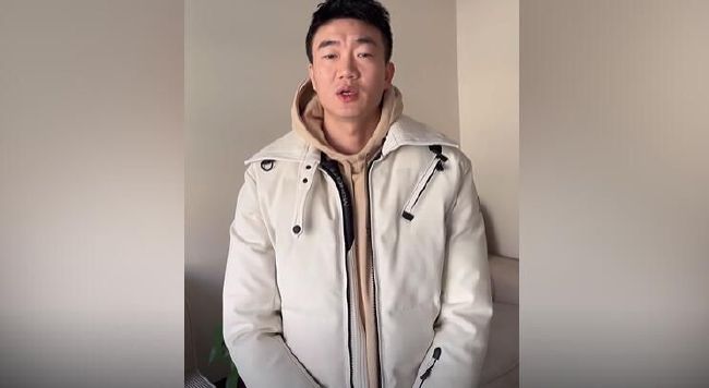 亚洲精品第一区二区三区